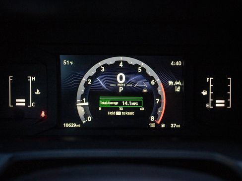 Used 2025 Toyota Tacoma SR5 image 29