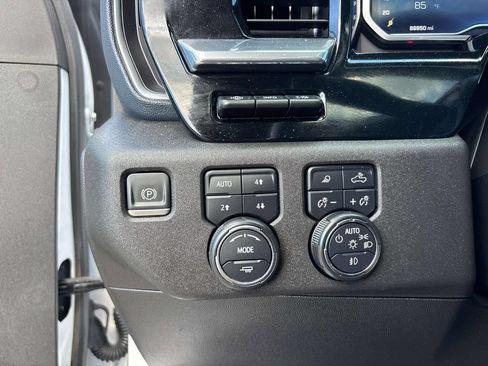 Used 2024 Chevrolet Silverado 3500 High Country w/ Technology Package AWD/4WD image 24