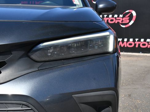Used 2024 Honda Civic EX-L image 11