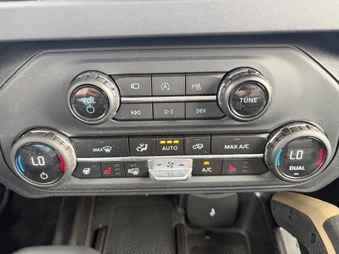 Used 2025 Ford Bronco Badlands AWD/4WD image 31