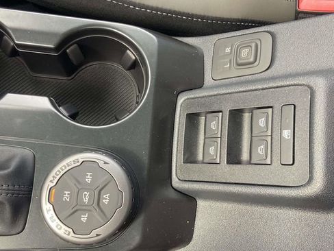 New 2026 Ford Bronco Outer Banks w/ Sasquatch Package AWD/4WD image 20
