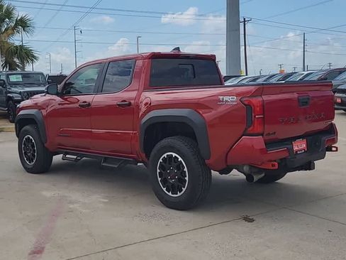 Used 2025 Toyota Tacoma TRD Off-Road w/ TRD Off Road Upgrade Package AWD/4WD image 6