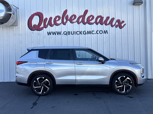 Used 2022 Mitsubishi Outlander ES image 26