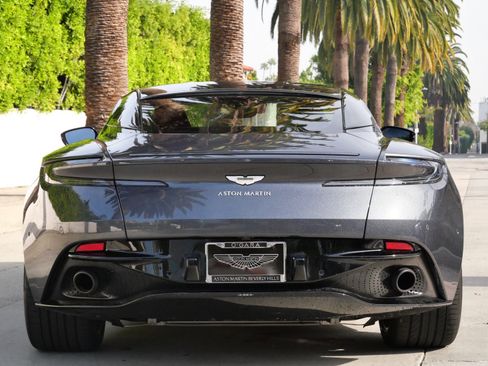 Used 2019 Aston Martin DB11 AMR image 8