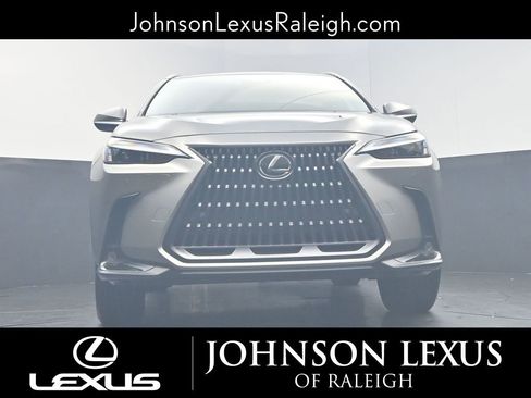 Used 2022 Lexus NX 250 FWD image 16