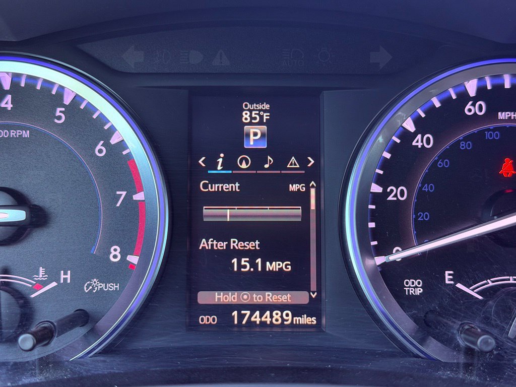 Used 2016 Toyota Highlander XLE FWD image 23