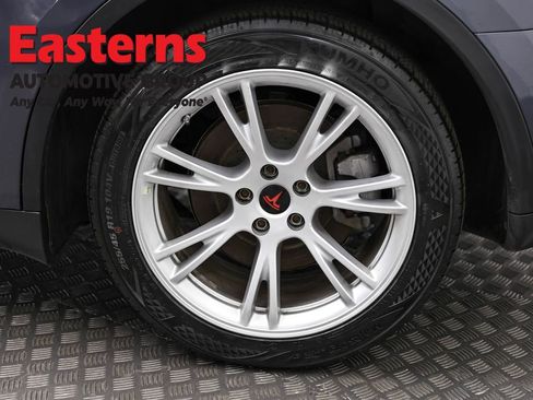 Used 2022 Tesla Model Y Long Range image 30