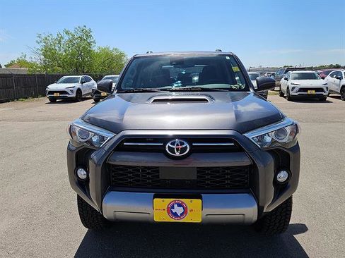 Used 2020 Toyota 4Runner TRD Off-Road image 8