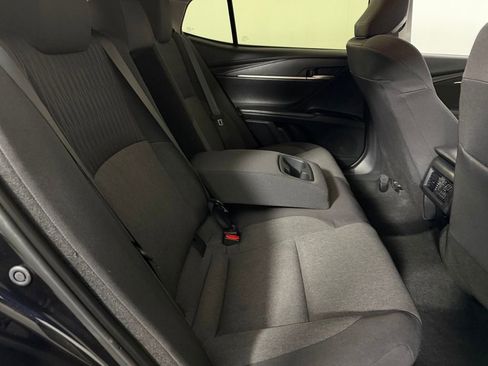 Used 2025 Toyota Camry LE image 28