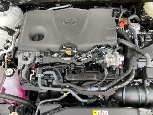 Certified 2026 Toyota Camry SE image 18