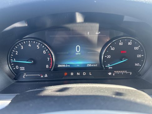 Used 2022 Ford Explorer XLT image 23