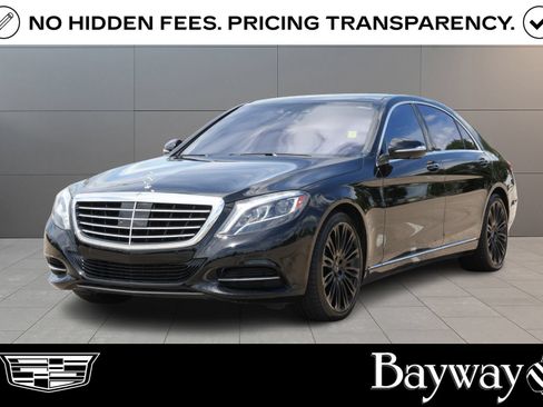 Used 2017 Mercedes-Benz S 550 Sedan image 1