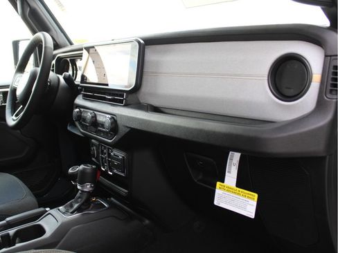 New 2026 Jeep Gladiator Sport image 26