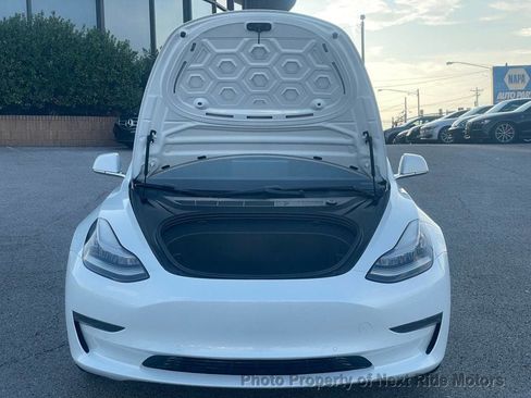 Used 2020 Tesla Model 3 Standard Range Plus RWD image 23