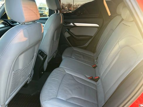 Used 2018 Audi Q3 2.0T Premium image 32