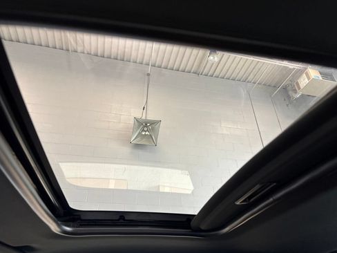 Used 2017 Chevrolet Camaro LT RWD image 28