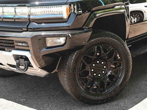 Used 2024 GMC Hummer EV 2X AWD/4WD image 40