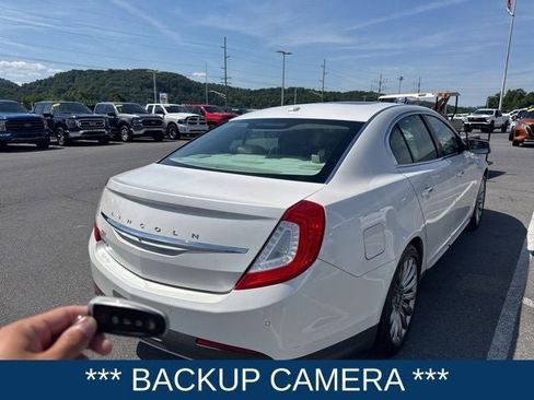 Used 2015 Lincoln MKS w/ Equipment Group 101A FWD image 4