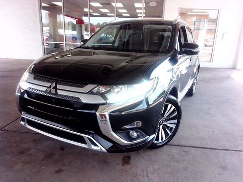 Used 2020 Mitsubishi Outlander SEL FWD image 1