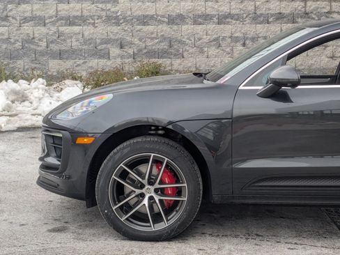 Certified 2026 Porsche Macan S AWD/4WD image 11
