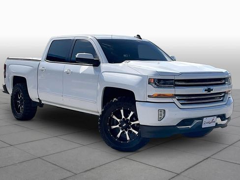 Used 2018 Chevrolet Silverado 1500 LT w/ All Star Edition AWD/4WD image 3