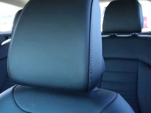 Used 2025 Kia Sportage SX image 27