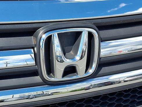 Used 2018 Honda Pilot EX image 34