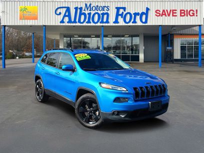 Used 2018 Jeep Cherokee Latitude w/ Altitude Package