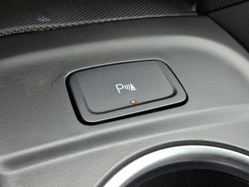 Used 2022 Chevrolet Equinox LT AWD/4WD image 24