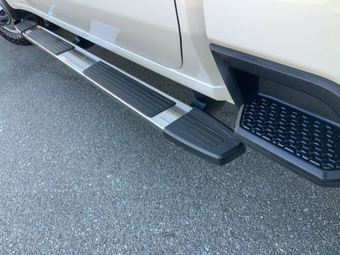 Used 2020 GMC Sierra 3500 Denali w/ Denali Ultimate Package image 13