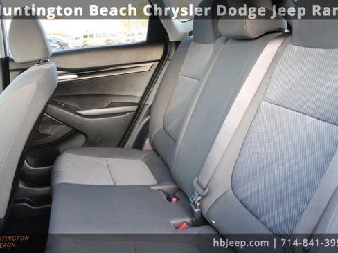 Used 2024 Kia Seltos LX image 30