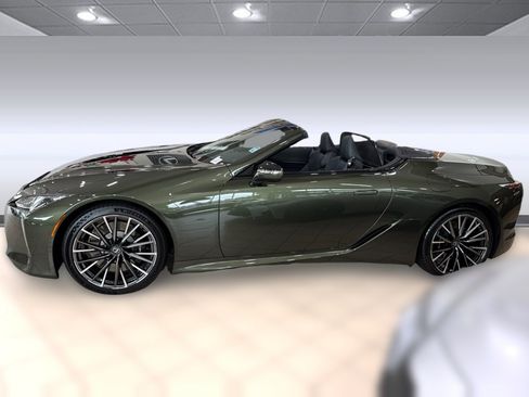Used 2026 Lexus LC 500 Convertible RWD image 2