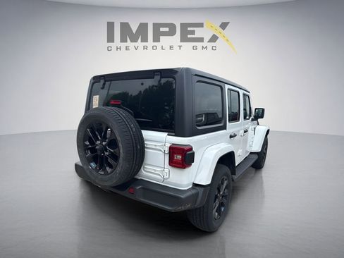 Used 2023 Jeep Wrangler Unlimited Sahara w/ Cold Weather Group AWD/4WD image 4