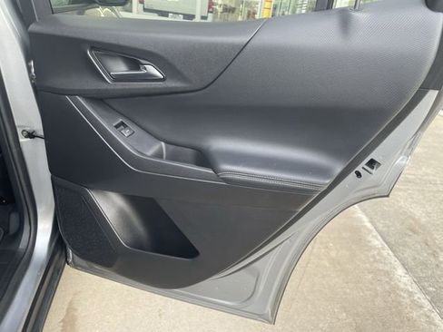 Used 2025 Chevrolet Equinox LT FWD image 36