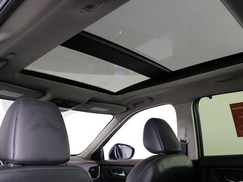 Certified 2023 Nissan Rogue SL w/ SL Premium Package image 25