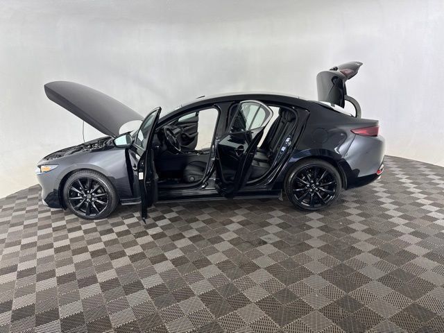 Used 2024 MAZDA MAZDA3 s FWD image 9
