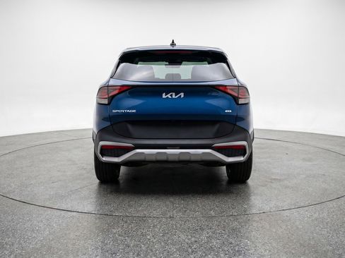 Used 2025 Kia Sportage LX image 7