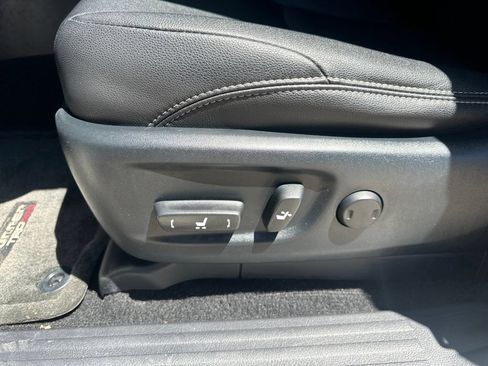Used 2022 Toyota 4Runner TRD Sport AWD/4WD image 14
