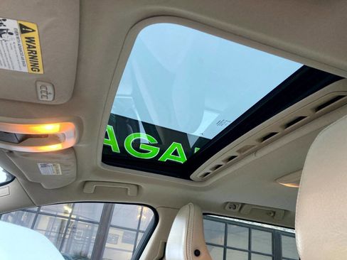 Used 2013 Volvo XC70 T6 Platinum image 27