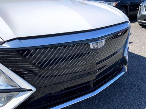 Used 2024 Cadillac Lyriq Luxury AWD/4WD image 30