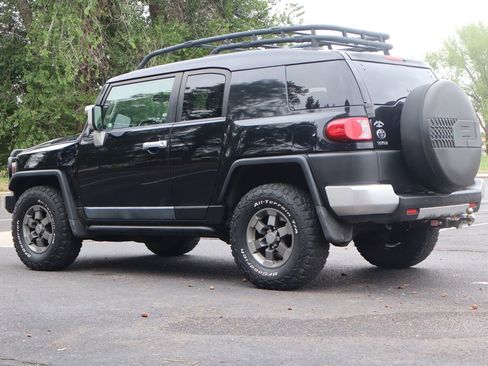 Used 2007 Toyota FJ Cruiser 4WD image 7
