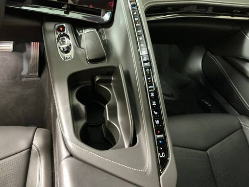 Used 2024 Chevrolet Corvette Stingray Premium Conv w/ Z51 Performance Package RWD image 11
