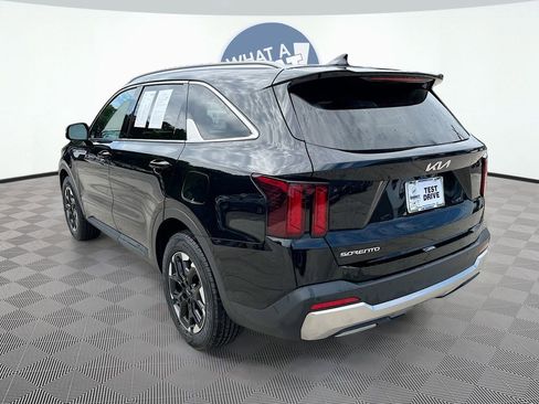 Certified 2024 Kia Sorento S FWD image 8