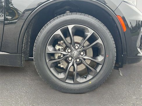 Certified 2022 Dodge Durango GT image 32