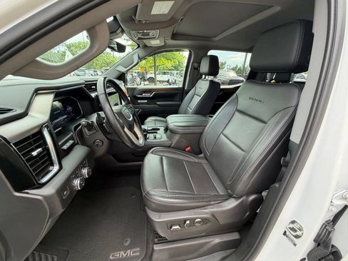 Used 2024 GMC Sierra 1500 Denali w/ Denali Reserve Package AWD/4WD image 22