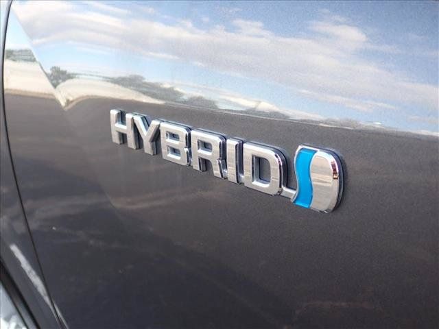 Used 2020 Toyota Highlander LE AWD/4WD image 11