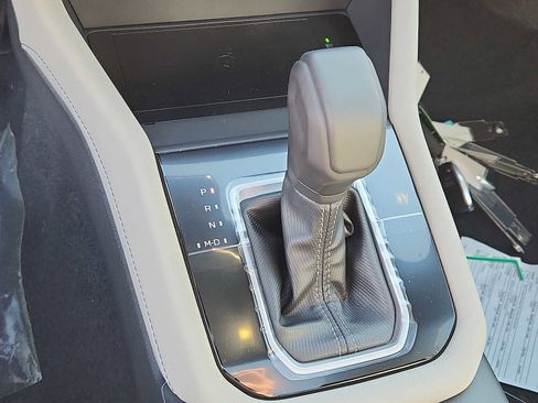 New 2025 Subaru Forester Premium image 8