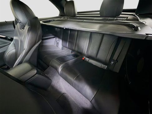Used 2020 BMW M4 Convertible image 25
