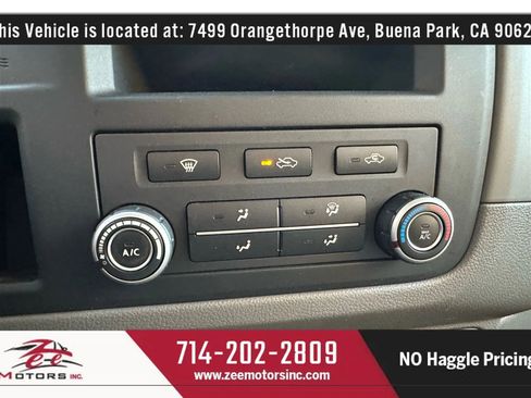 Used 2015 Nissan NV 2500 SV image 28