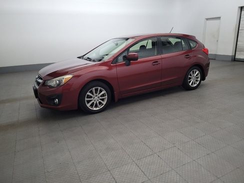Used 2013 Subaru Impreza 2.0i Premium w/ All-Weather Pkg image 2